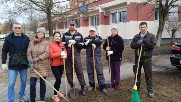 На субботнике 16 марта приняли участие сотрудники института и филиала в Жлобине